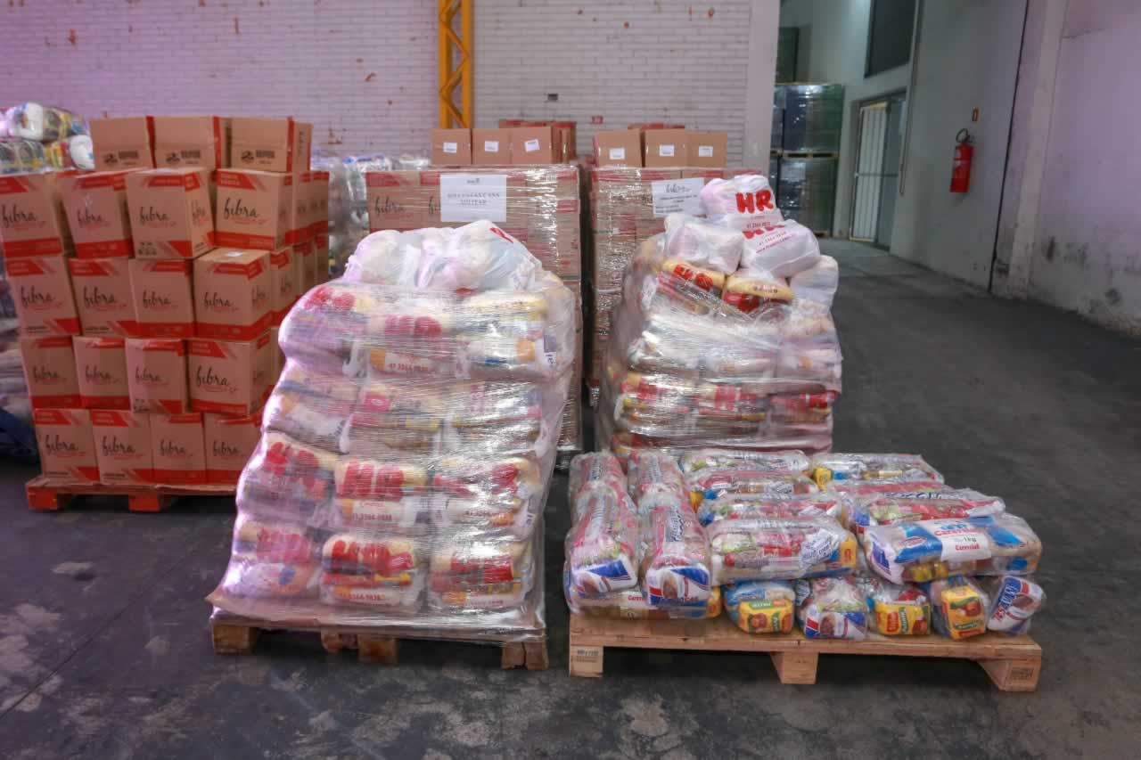 A edição 2021 da campanha Cesta Solidária Paraná, encerrada na terça-feira (06), conseguiu arrecadar mais de 200 toneladas de alimentos. Foto Gilson abreu/AEN