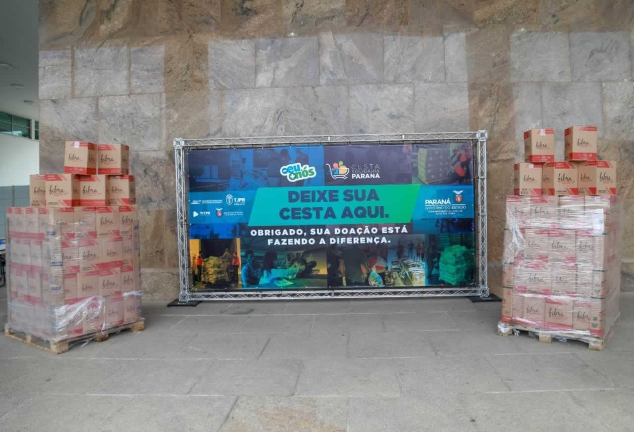 A edição 2021 da campanha Cesta Solidária Paraná, encerrada na terça-feira (06), conseguiu arrecadar mais de 200 toneladas de alimentos. Foto Gilson abreu/AEN