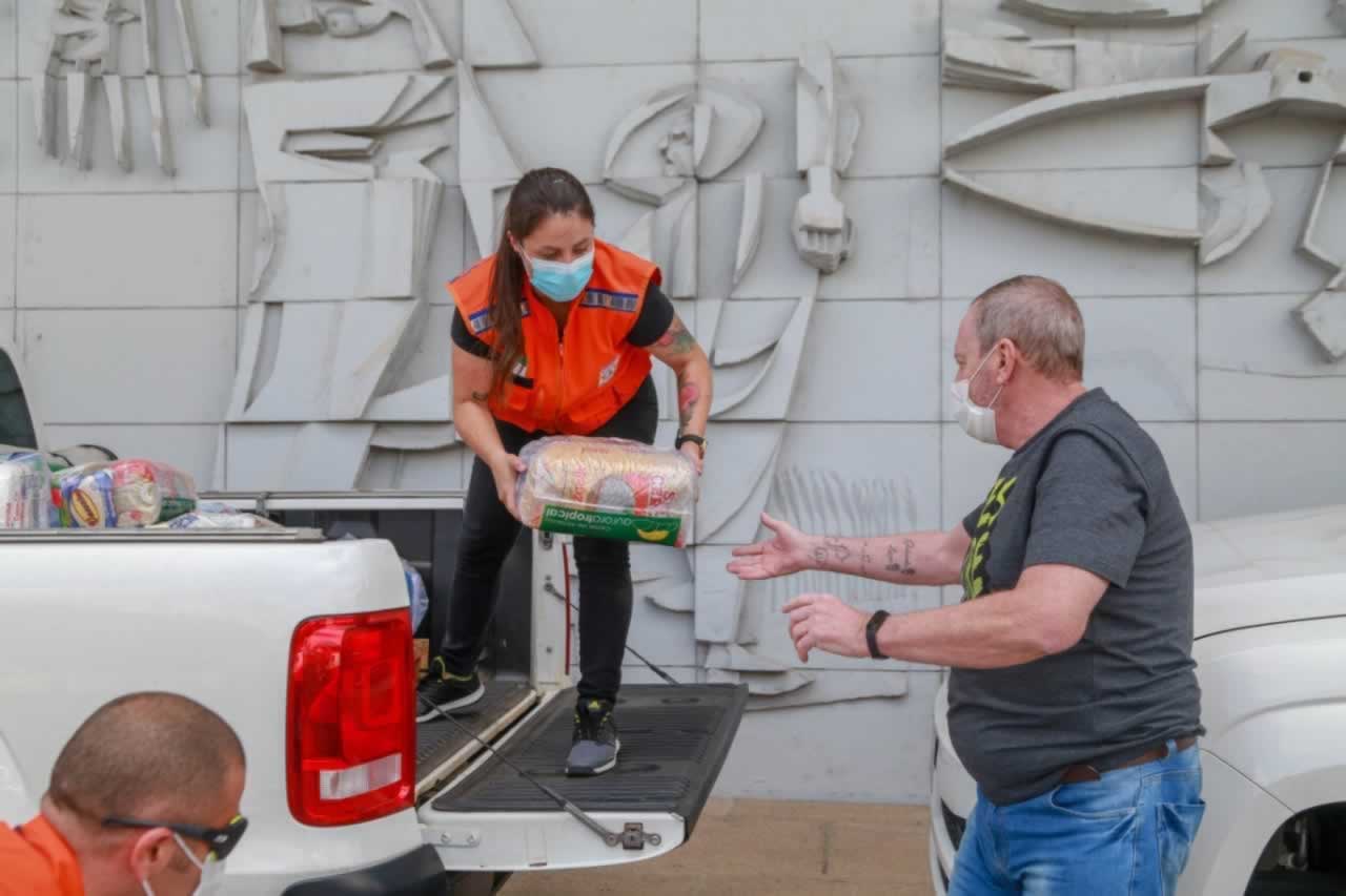 A edição 2021 da campanha Cesta Solidária Paraná, encerrada na terça-feira (06), conseguiu arrecadar mais de 200 toneladas de alimentos. Foto Gilson abreu/AEN