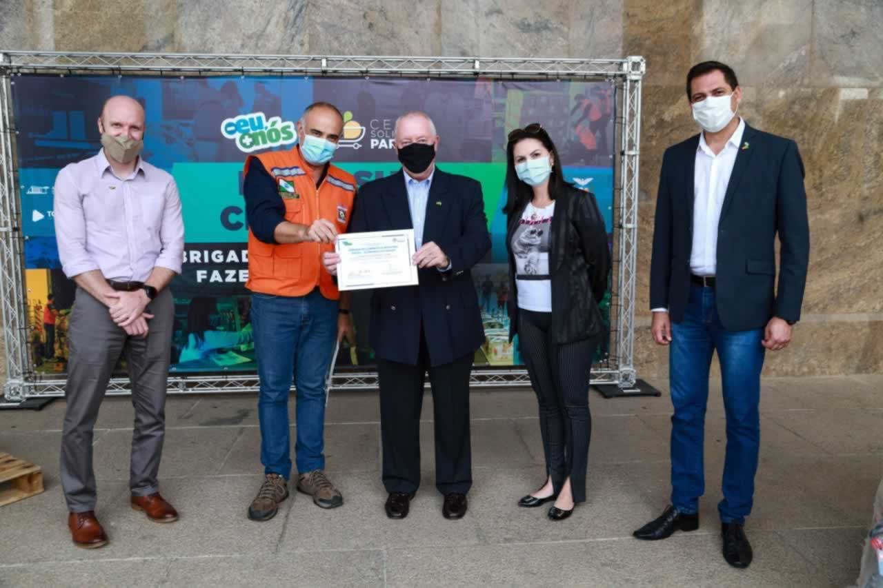 A edição 2021 da campanha Cesta Solidária Paraná, encerrada na terça-feira (06), conseguiu arrecadar mais de 200 toneladas de alimentos. Foto Gilson abreu/AEN