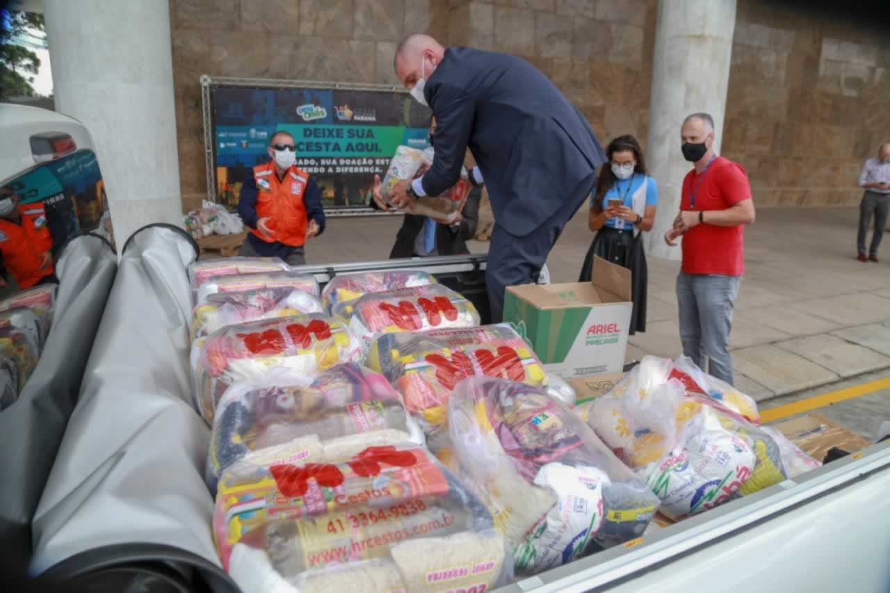 A edição 2021 da campanha Cesta Solidária Paraná, encerrada na terça-feira (06), conseguiu arrecadar mais de 200 toneladas de alimentos. Foto Gilson abreu/AEN