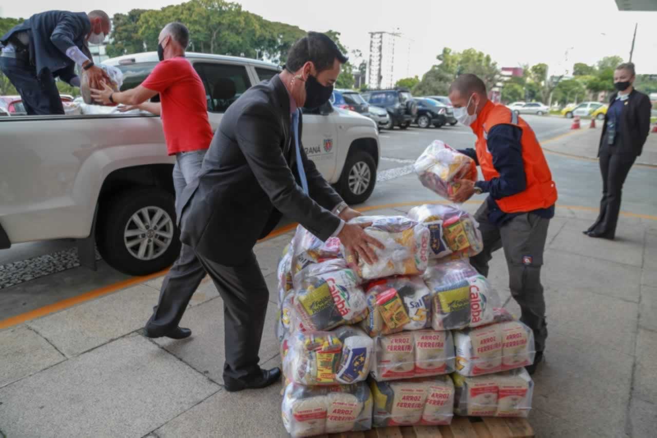 A edição 2021 da campanha Cesta Solidária Paraná, encerrada na terça-feira (06), conseguiu arrecadar mais de 200 toneladas de alimentos. Foto Gilson abreu/AEN