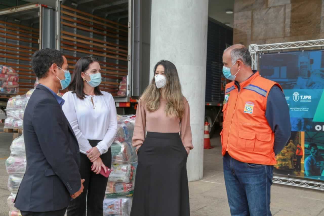 A edição 2021 da campanha Cesta Solidária Paraná, encerrada na terça-feira (06), conseguiu arrecadar mais de 200 toneladas de alimentos. Foto Gilson abreu/AEN