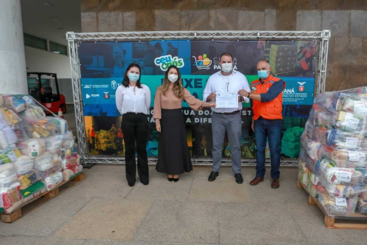 A edição 2021 da campanha Cesta Solidária Paraná, encerrada na terça-feira (06), conseguiu arrecadar mais de 200 toneladas de alimentos. Foto Gilson abreu/AEN
