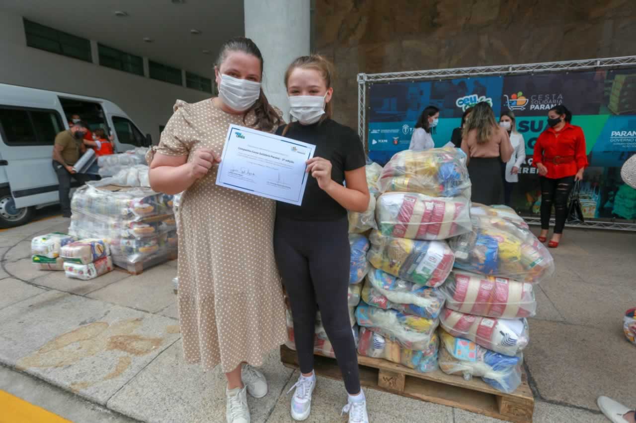 A edição 2021 da campanha Cesta Solidária Paraná, encerrada na terça-feira (06), conseguiu arrecadar mais de 200 toneladas de alimentos. Foto Gilson abreu/AEN