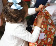 Campanha de Natal do Estado atende 5,3 mil crianças e idosos com ações de voluntariado. Foto: Ari Dias/AEN