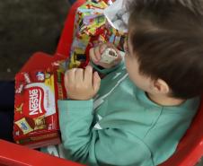 Campanha de Natal do Estado atende 5,3 mil crianças e idosos com ações de voluntariado. Foto: Ari Dias/AEN