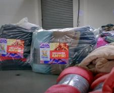 Ponto de arrecadação de cobertores e roupas. Foto: Valdelino Pontes
