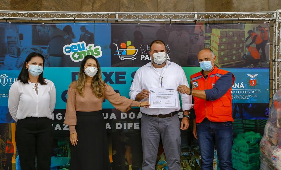 A edição 2021 da campanha Cesta Solidária Paraná, encerrada na terça-feira (06), conseguiu arrecadar mais de 200 toneladas de alimentos. Foto Gilson abreu/AEN