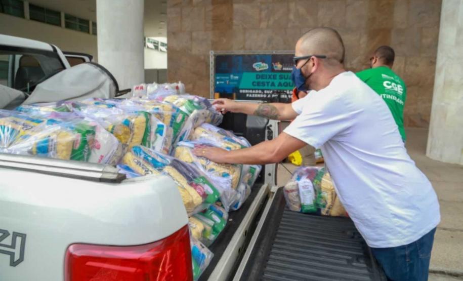 A edição 2021 da campanha Cesta Solidária Paraná, encerrada na terça-feira (06), conseguiu arrecadar mais de 200 toneladas de alimentos. Foto Gilson abreu/AEN