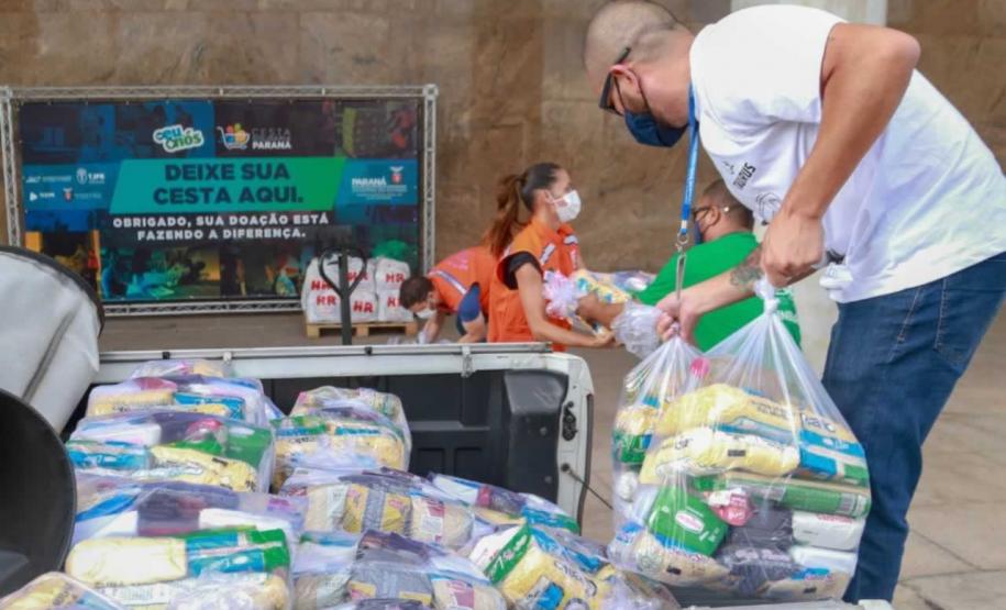 A edição 2021 da campanha Cesta Solidária Paraná, encerrada na terça-feira (06), conseguiu arrecadar mais de 200 toneladas de alimentos. Foto Gilson abreu/AEN