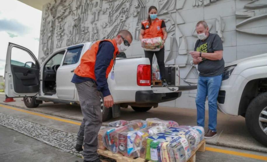 A edição 2021 da campanha Cesta Solidária Paraná, encerrada na terça-feira (06), conseguiu arrecadar mais de 200 toneladas de alimentos. Foto Gilson abreu/AEN