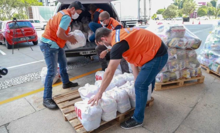 A edição 2021 da campanha Cesta Solidária Paraná, encerrada na terça-feira (06), conseguiu arrecadar mais de 200 toneladas de alimentos. Foto Gilson abreu/AEN
