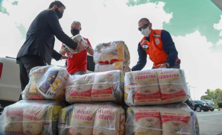 A edição 2021 da campanha Cesta Solidária Paraná, encerrada na terça-feira (06), conseguiu arrecadar mais de 200 toneladas de alimentos. Foto Gilson abreu/AEN