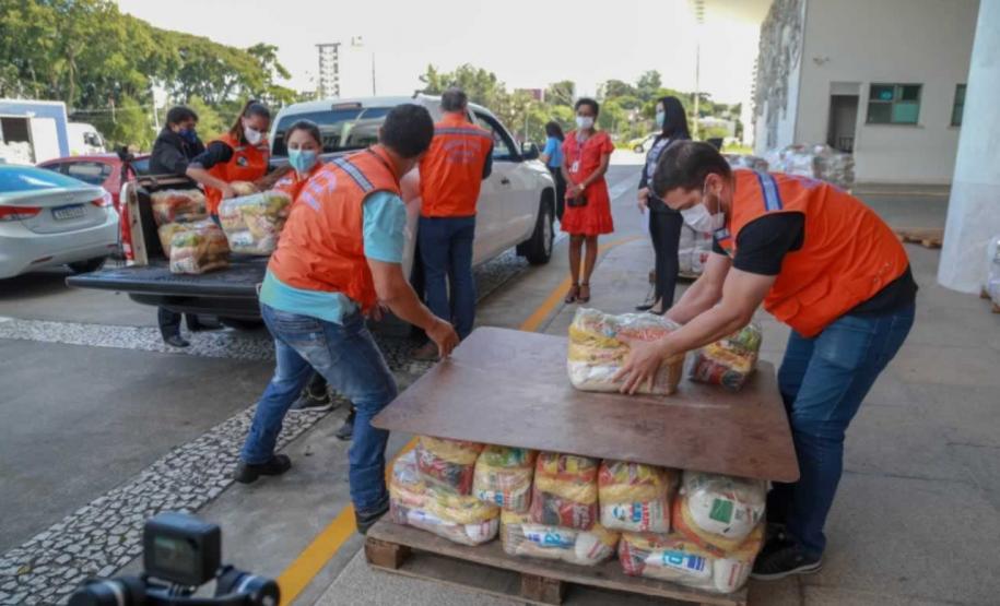A edição 2021 da campanha Cesta Solidária Paraná, encerrada na terça-feira (06), conseguiu arrecadar mais de 200 toneladas de alimentos. Foto Gilson abreu/AEN