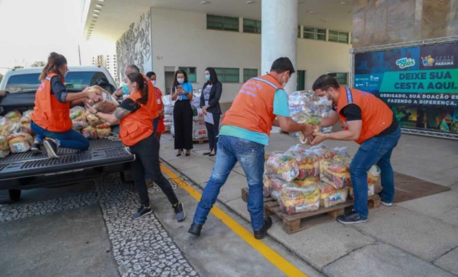 A edição 2021 da campanha Cesta Solidária Paraná, encerrada na terça-feira (06), conseguiu arrecadar mais de 200 toneladas de alimentos. Foto Gilson abreu/AEN