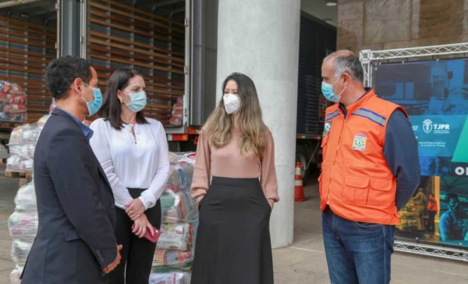 A edição 2021 da campanha Cesta Solidária Paraná, encerrada na terça-feira (06), conseguiu arrecadar mais de 200 toneladas de alimentos. Foto Gilson abreu/AEN