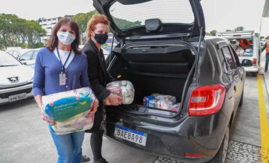 A edição 2021 da campanha Cesta Solidária Paraná, encerrada na terça-feira (06), conseguiu arrecadar mais de 200 toneladas de alimentos. Foto Gilson abreu/AEN