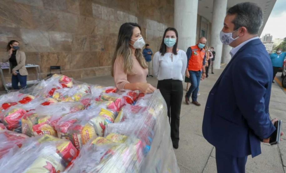 A edição 2021 da campanha Cesta Solidária Paraná, encerrada na terça-feira (06), conseguiu arrecadar mais de 200 toneladas de alimentos. Foto Gilson abreu/AEN