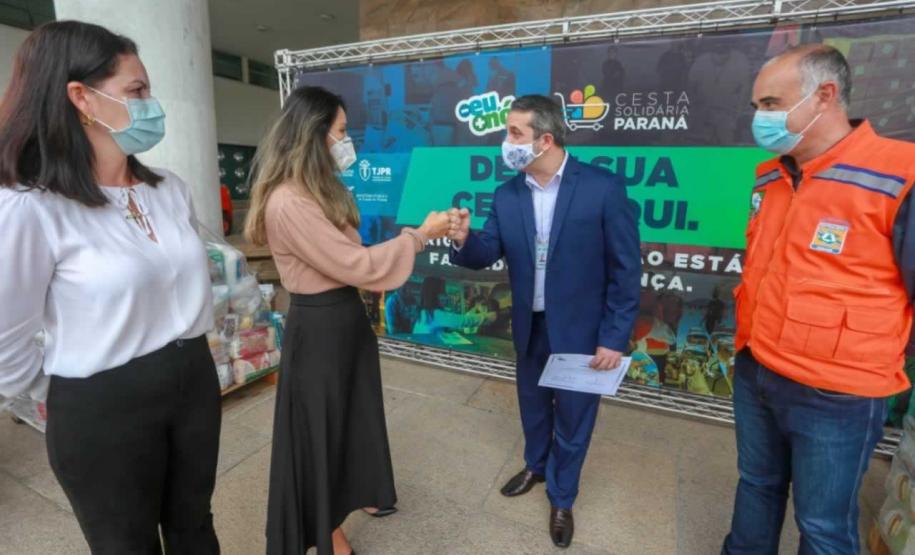 A edição 2021 da campanha Cesta Solidária Paraná, encerrada na terça-feira (06), conseguiu arrecadar mais de 200 toneladas de alimentos. Foto Gilson abreu/AEN