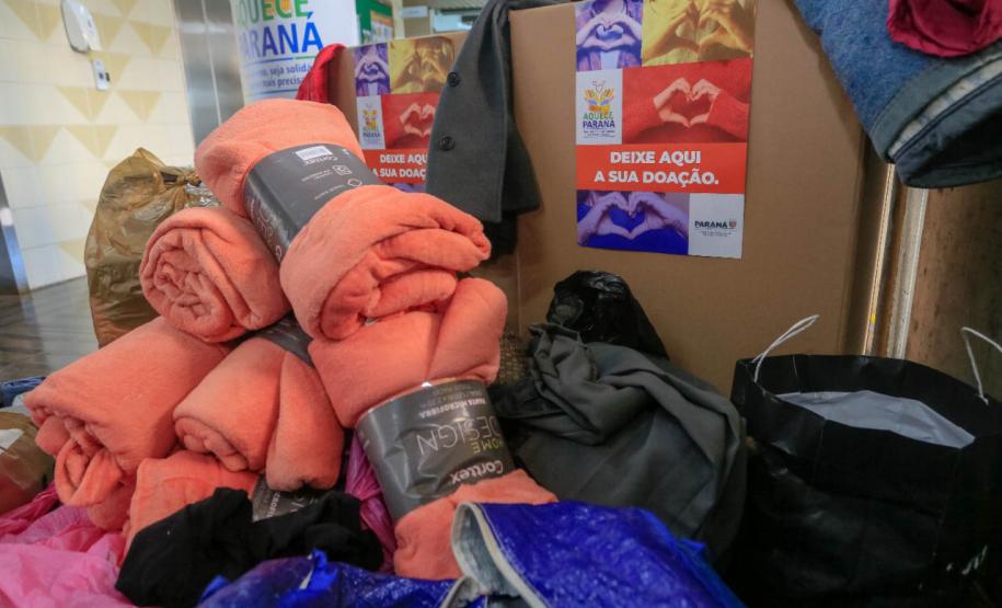 Ponto de arrecadação de cobertores e roupas. Foto: Valdelino Pontes
