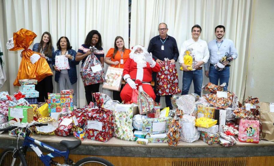Campanha de Natal do Estado atende 5,3 mil crianças e idosos com ações de voluntariado. Foto: Ari Dias/AEN